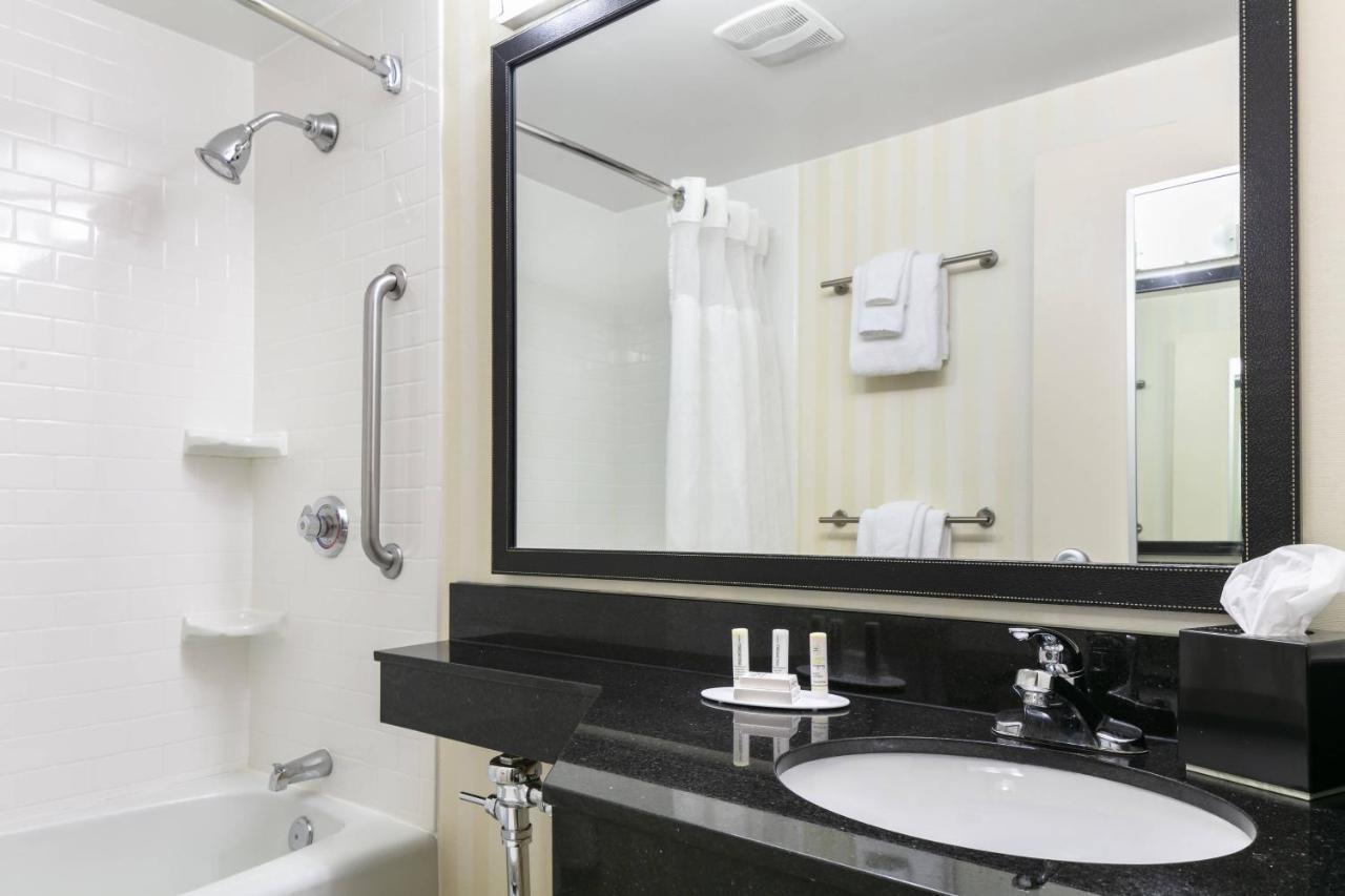 Chester Inn & Suites Sharonville Exteriér fotografie